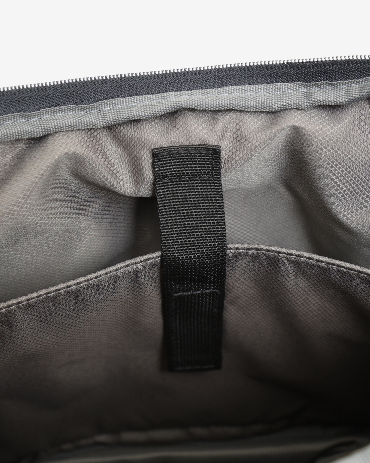 Daily Sling in Gray